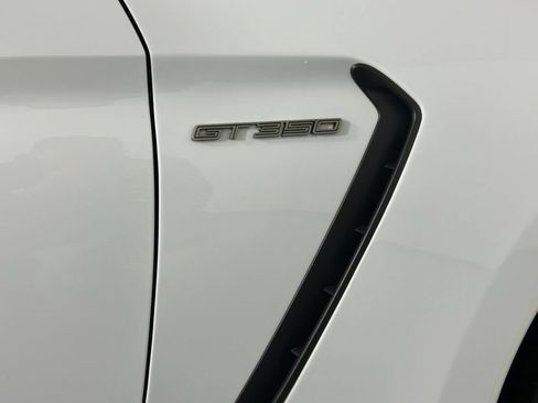 Used 2019 Ford Mustang Shelby GT350R w/ GT350R Equipment Group 920A RWD image 10