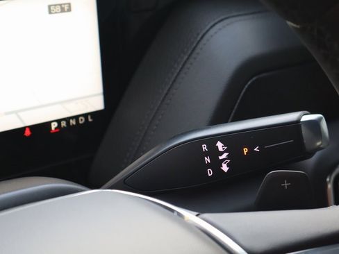 New 2026 GMC Yukon Denali w/ Sun & Power Step Package image 18