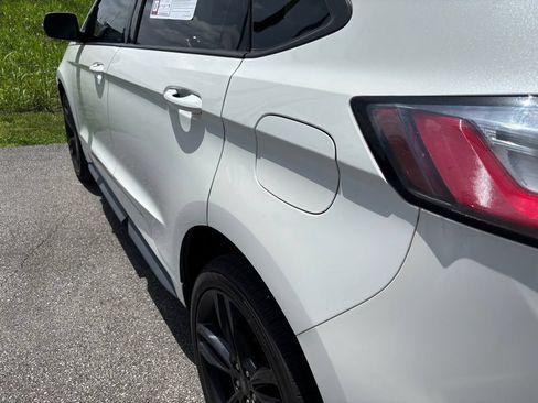 Used 2020 Ford Edge ST w/ Equipment Group 401A AWD/4WD image 18