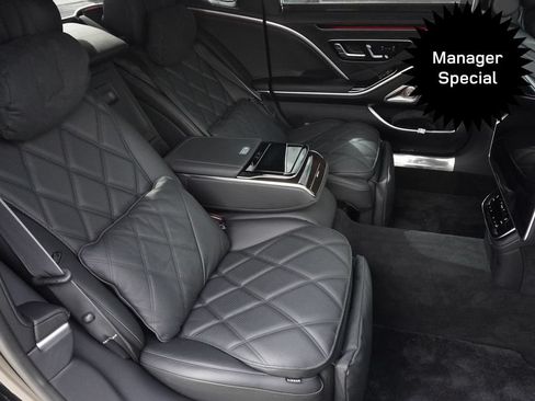 Used 2025 Mercedes-Benz Maybach S 680 4MATIC image 27