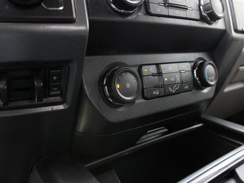 Used 2021 Ford F250 XLT w/ XLT Premium Package AWD/4WD image 15