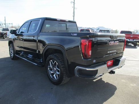 Certified 2022 GMC Sierra 1500 SLT w/ SLT Premium Plus Package image 9