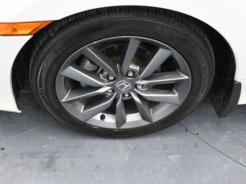 Used 2019 Honda Civic EX-L image 9