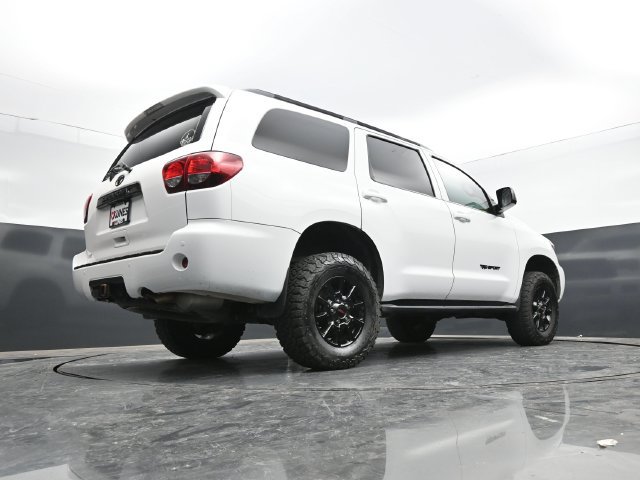 Used 2018 Toyota Sequoia TRD Sport AWD/4WD image 48