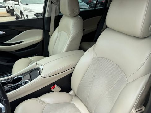 Used 2019 Buick Envision Preferred FWD image 25