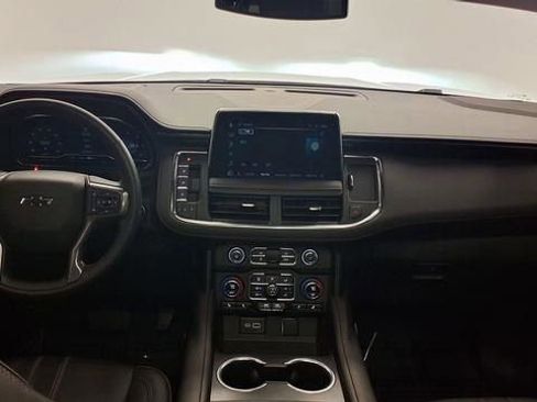 Used 2024 Chevrolet Suburban RST w/ Luxury Package image 29