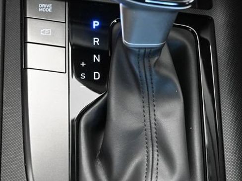 Certified 2025 Hyundai Elantra Sport FWD image 34