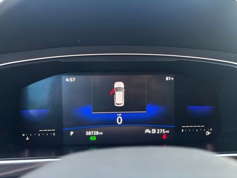 Used 2022 Volkswagen Tiguan SE w/ Panoramic Sunroof Package FWD image 55