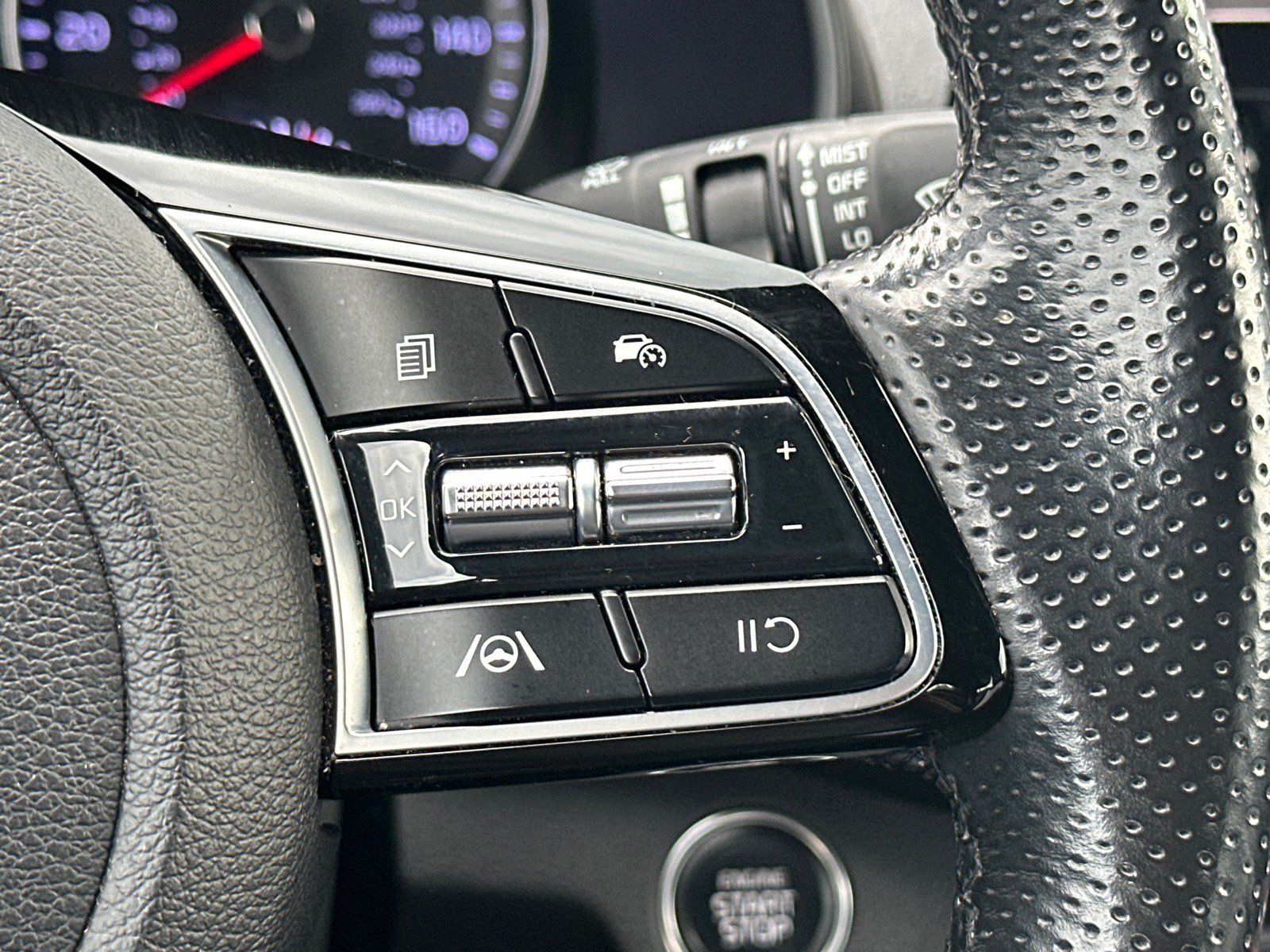 Used 2023 Kia Forte GT-Line FWD image 13