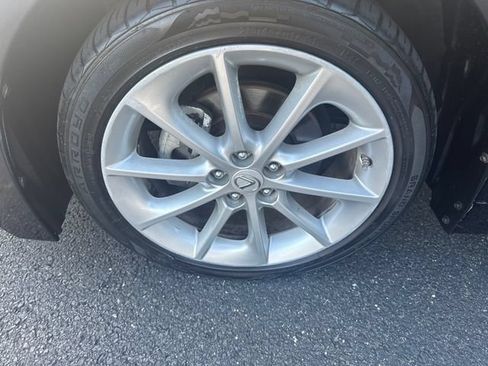 Used 2023 Toyota Corolla LE FWD image 18