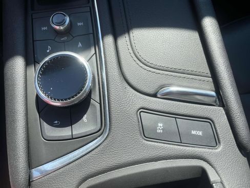 Used 2023 Cadillac XT5 Premium Luxury FWD image 29