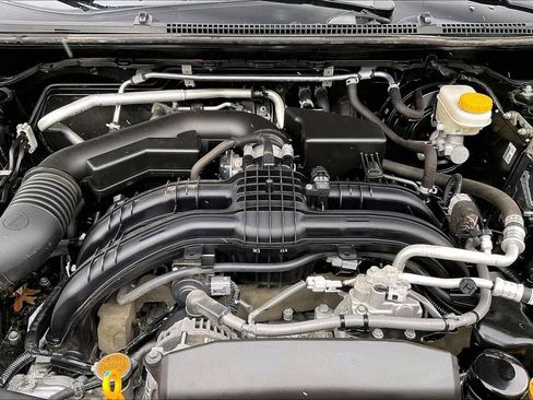 Certified 2023 Subaru Crosstrek 2.0i image 11