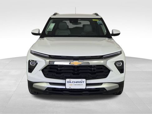 New 2026 Chevrolet TrailBlazer LT w/ LT Cold Weather Package FWD image 2