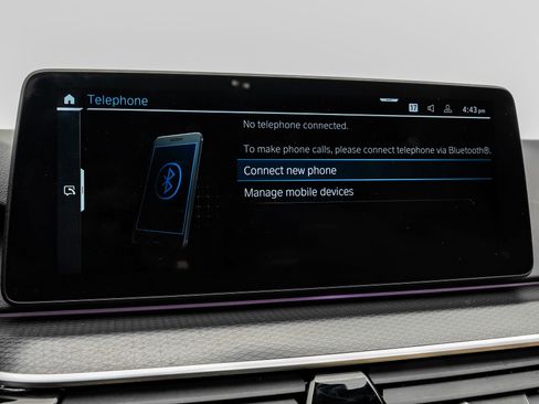 Used 2023 BMW 530e 530e iPerformance w/ M Sport Package image 31