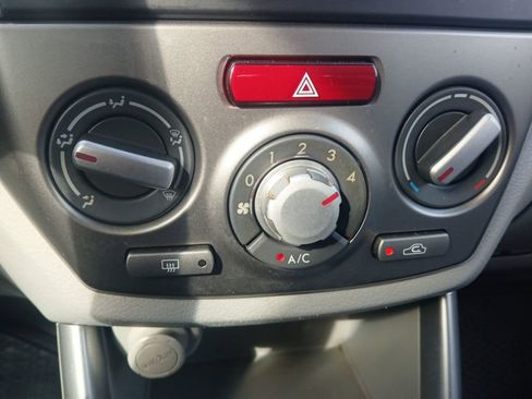 Used 2010 Subaru Forester 2.5X Premium image 22