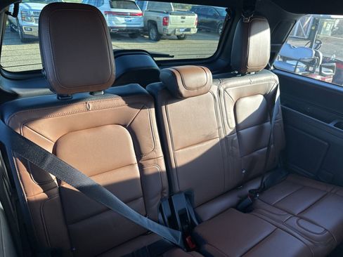 Used 2024 Lincoln Navigator Reserve image 43