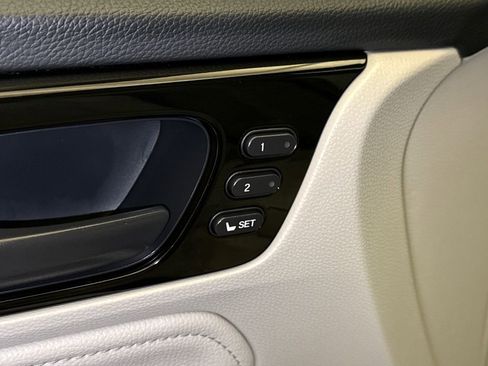 New 2026 Honda Odyssey Touring image 23