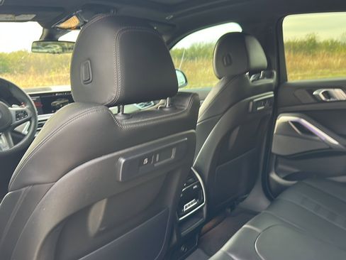 Used 2021 BMW X6 sDrive40i w/ M Sport Package image 17