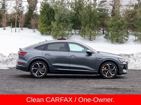 Used 2022 Audi e-tron Premium Plus w/ Premium Plus Package image 10