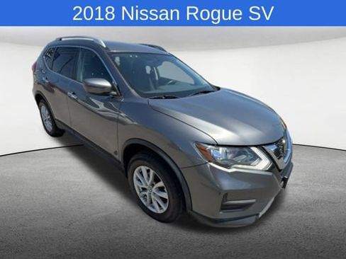 Used 2018 Nissan Rogue SV AWD/4WD image 2