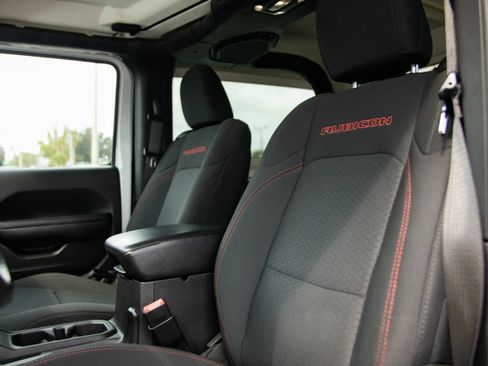 Used 2021 Jeep Wrangler Rubicon AWD/4WD image 21