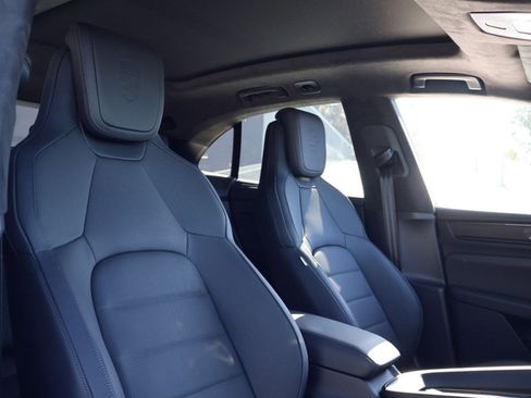 New 2026 Porsche Macan Turbo Electric image 24