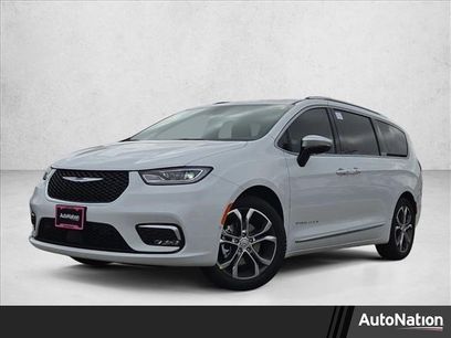 New 2026 Chrysler Pacifica Pinnacle