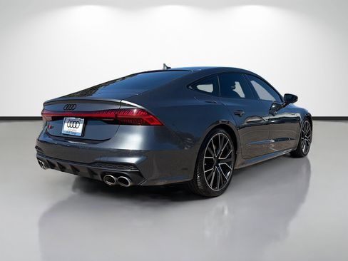 Used 2022 Audi S7 Premium Plus image 3