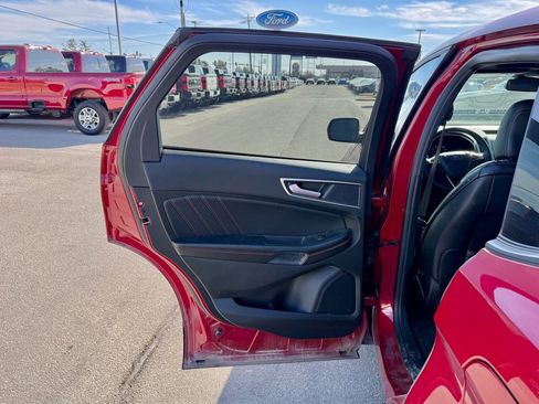 Used 2023 Ford Edge ST-Line image 13