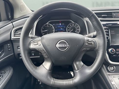 Used 2024 Nissan Murano SL image 16