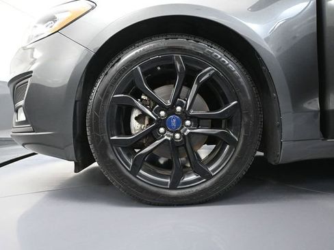 Used 2020 Ford Fusion SE w/ Equipment Group 151A image 17