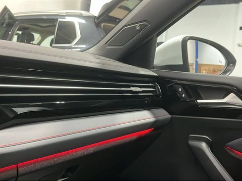 Used 2025 Volkswagen Jetta GLI Autobahn image 18