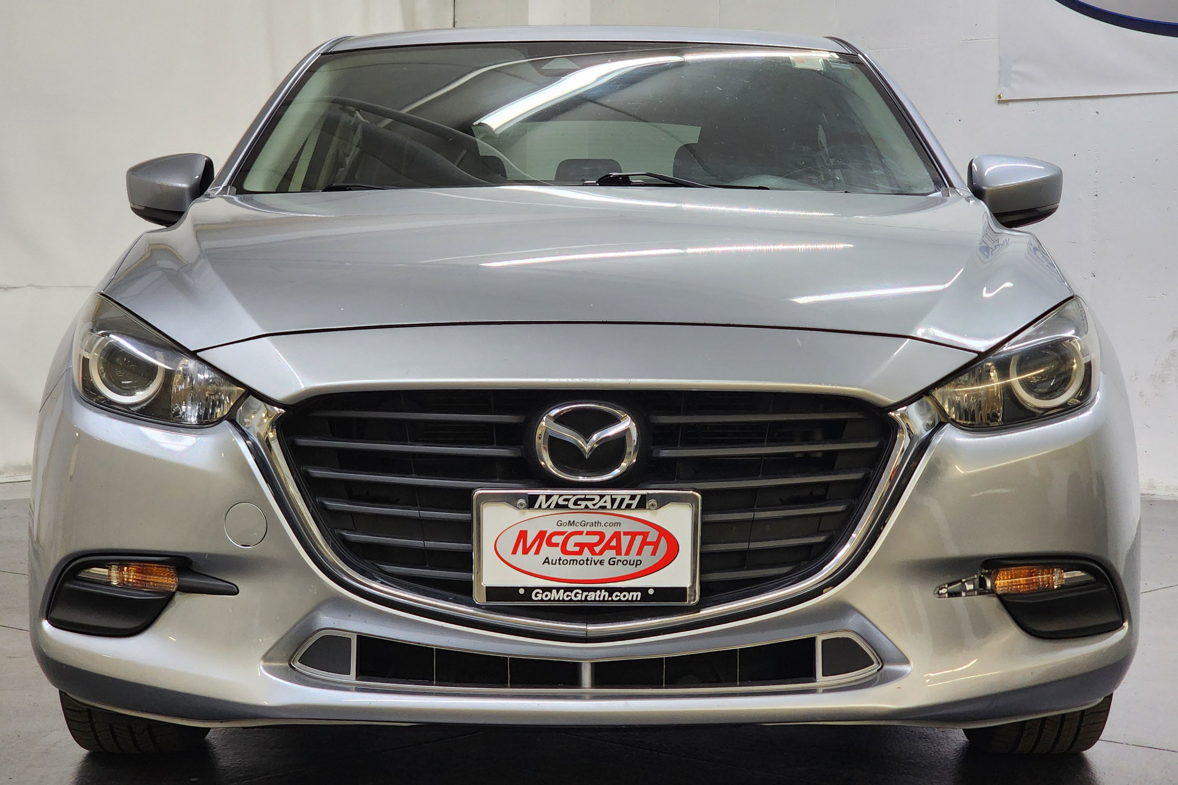 Used 2018 MAZDA MAZDA3 Touring FWD image 11