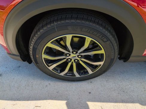 New 2026 Ford Explorer ST-Line image 18