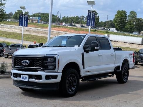 Certified 2024 Ford F250 Lariat w/ Sport Appearance Package AWD/4WD image 7