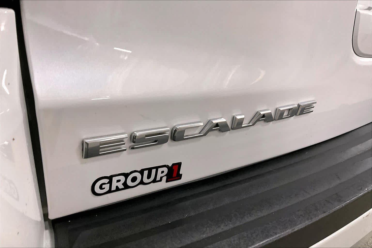Used 2019 Cadillac Escalade ESV Luxury AWD/4WD image 31