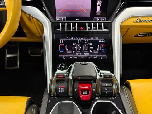 Used 2019 Lamborghini Urus image 58