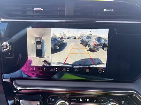 Used 2024 GMC Sierra 2500 AT4X AWD/4WD image 23