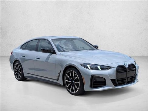 Used 2025 BMW 440i xDrive AWD/4WD image 3
