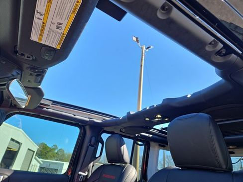 Used 2020 Jeep Wrangler Unlimited Rubicon w/ Steel Bumper Group image 28