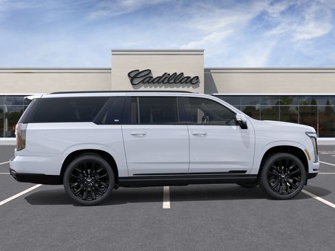 Certified 2026 Cadillac Escalade ESV Platinum Sport w/ LPO, ONYX Package AWD/4WD image 61
