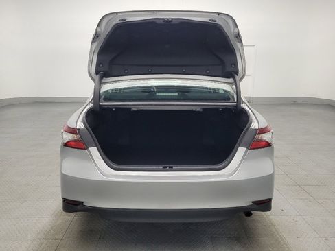 Used 2021 Toyota Camry LE FWD image 29