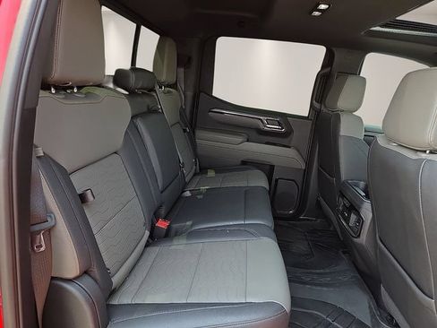 Used 2023 Chevrolet Silverado 1500 ZR2 w/ Technology Package AWD/4WD image 13