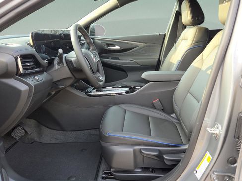 New 2026 Buick Envista Sport Touring w/ Convenience II Package image 10