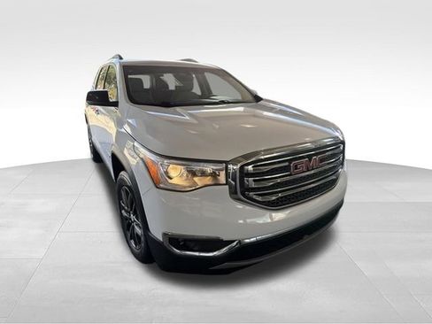 Used 2018 GMC Acadia SLT FWD image 1