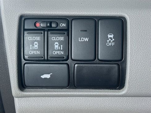 Used 2017 Honda Odyssey EX-L image 11