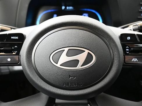 Used 2026 Hyundai Elantra Sport FWD image 28