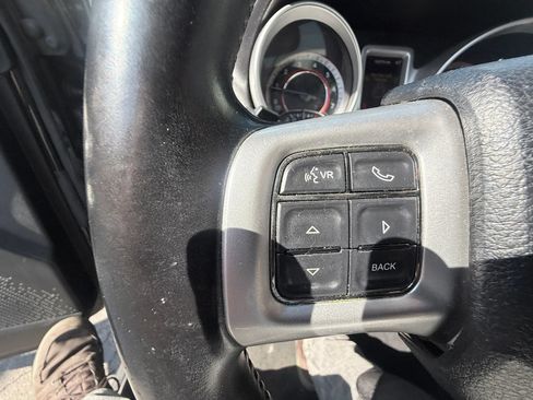Used 2012 Dodge Journey SXT w/ Comfort/Convenience Group AWD/4WD image 18