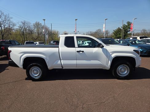Certified 2025 Toyota Tacoma SR image 2