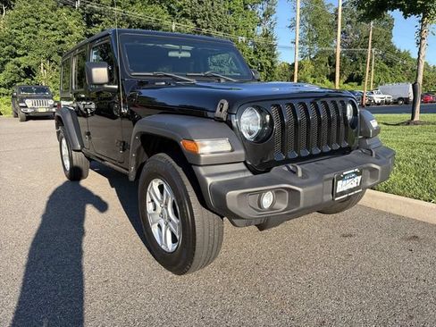 Used 2022 Jeep Wrangler Unlimited Sport AWD/4WD image 2